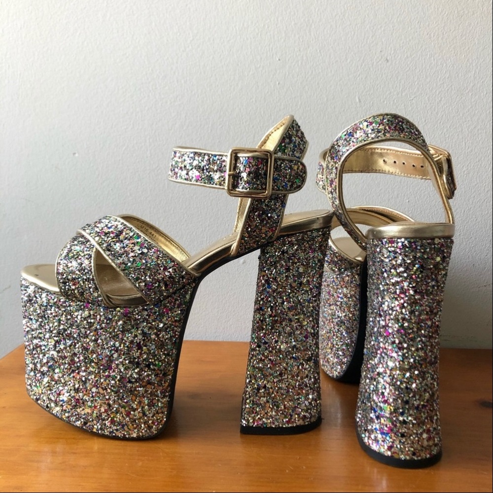 CURRENT MOOD AMBER WAVES PLATFORM SANDALS